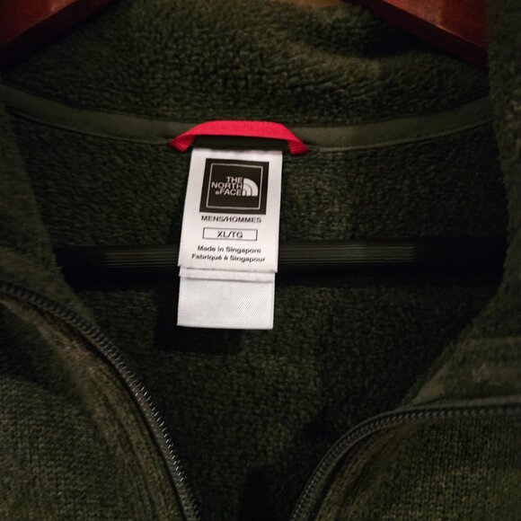 The North Face Quarter-Zip Pullover – Heathered Olive | Outdoor Essential - Picture 2 of 6
